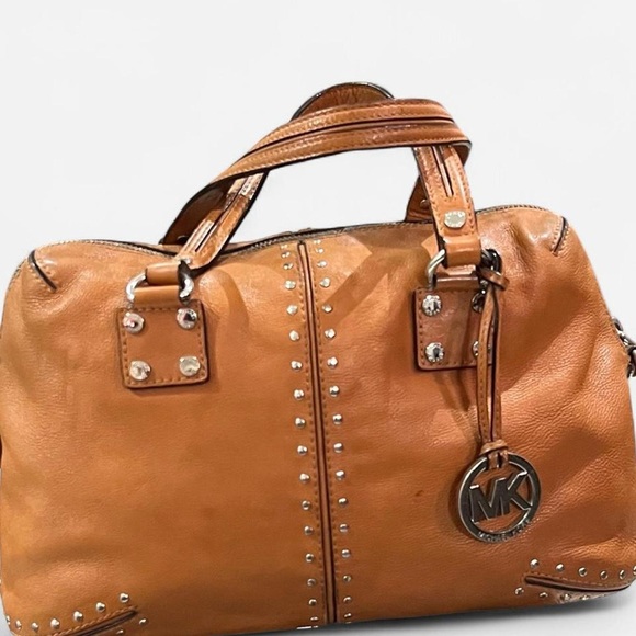 Michael Kors Handbags - Michael Kors Astor